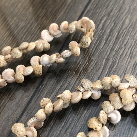 Vintage Button Top Spiral Shaped Shell Necklace - Picture 5 of 12